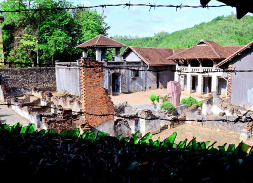 góc-khuôn-viên-di-tích-nhà-tù-sơn-la