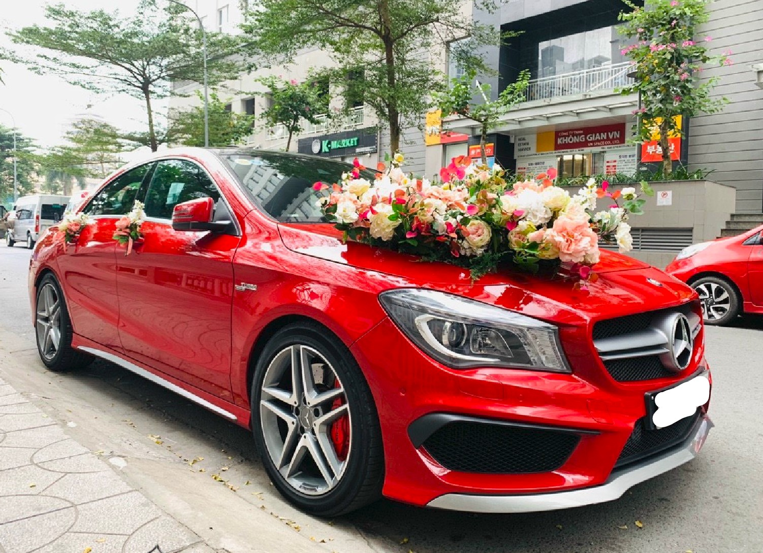 Tại Sao Nên Chọn Cho Thuê Xe Cưới Mercedes?