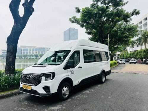 Sử dụng dịch Vụ Thuê Xe 18 Chỗ Đưa Đón Sân Bay giúp bạn tiết kiệm thời gian